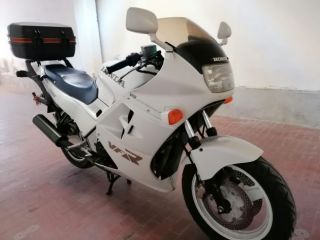 HONDA VFR 750 F