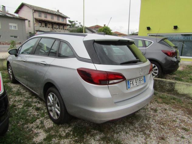 Opel Astra 1.6 CDTi 110CV Start&Stop Sports Tourer Business - Foto 4