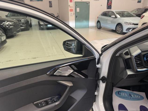 AUDI A1 SPB 30 TFSI S-Tronic Identity Black S-Line KM.0 rif. 24066635 - Foto 10