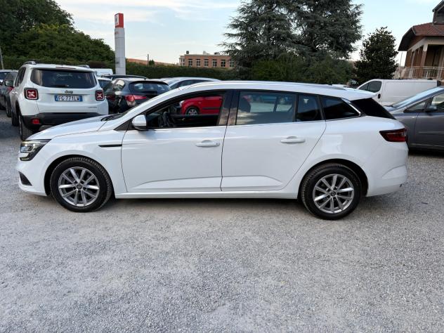 Renault Megane 1.5 dCi 115CV - Foto 8