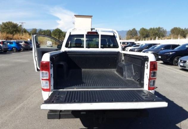 FORD Ranger 2.2 TDCi 160cv SUPERCAB XL 4WD rif. 24149248 - Foto 4