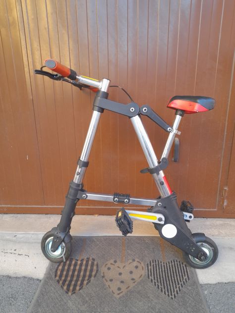 A-BYKE BICICLETTA PIEGHEVOLE NUOVISSIMA PERFETTA E MAI UTILIZZATA, per PENDOLARI - Foto 3