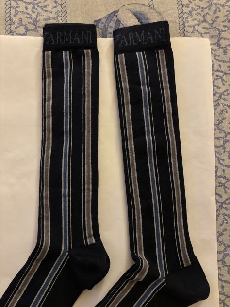 SET 2 PAIA CALZE NUOVE LUNGHE DA BAMBINO FIRMATE ORIGINALI EMPORIO ARMANI N32-33 - Foto 8
