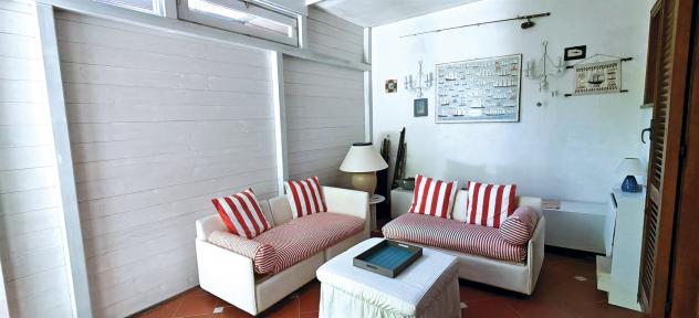 Appartamento ristrutturato con giardino e posto auto - Foto 10