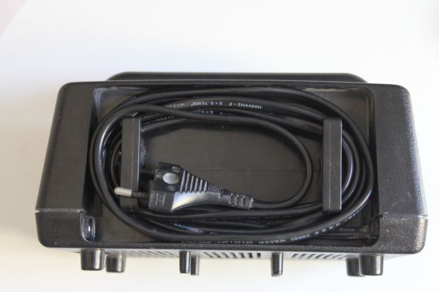 INNOTEC DC POWER CENTER, convertitore tensione 220v to 12v accendisigari SB791-5 - Foto 2