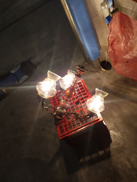 Lampadario a 3 luci in legno e bronzo