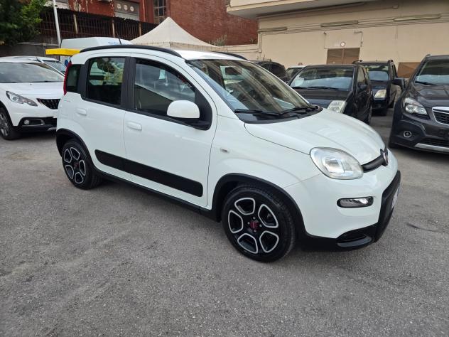 Fiat Panda 1.0 FireFly S&S Hybrid City Cross - Foto 2