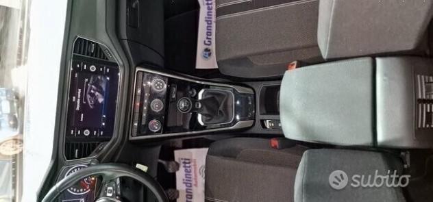 Volkswagen T-ROC 1.6 tdi SCR Style 116cv anno 2019 - Foto 9