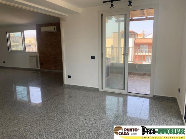 Proponiamo in affitto – Attico vista mare in Via Federico Ferrari Orsi - Foto 18