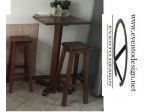 Sgabelli in legno, con seduta legno modello quadro, adatti ad arredo pub