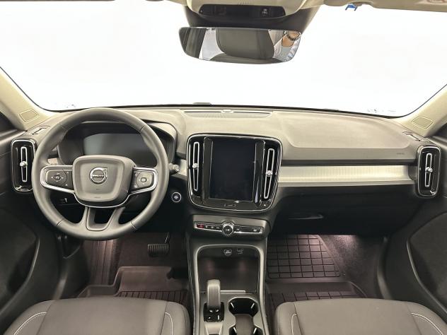 Volvo XC40 T2 automatico Momentum Pro - Foto 4