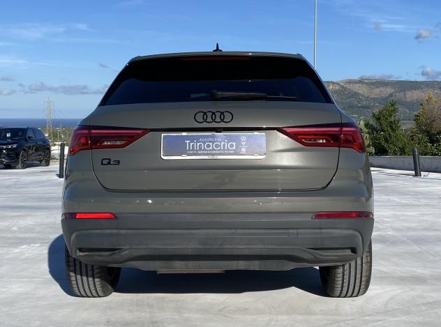 Audi Q3 Business 2.0 TDI 150CV 35 - Foto 5