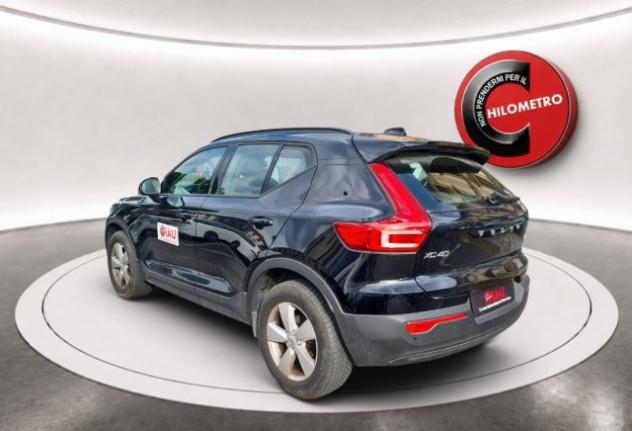 VOLVO XC40 T3 Geartronic Momentum rif. 24093317 - Foto 5