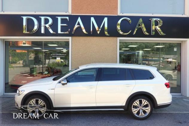 VOLKSWAGEN Passat Alltrack 2.0 TDI 190 CV 4MOTION DSG BMT rif. 23804447 - Foto 2