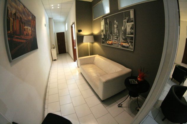 Ufficio arredato con sala riunioni - Foto 9