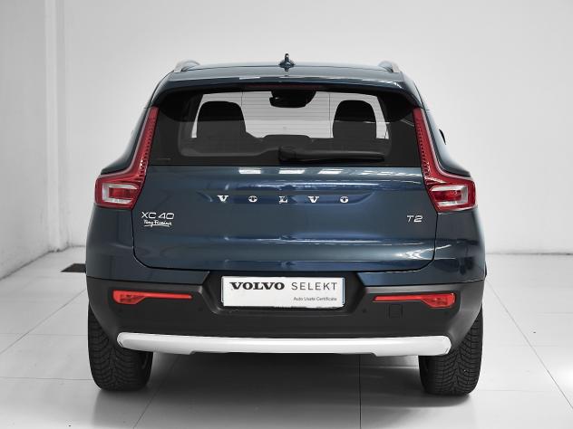Volvo XC40 T2 automatico Momentum Pro - Foto 5