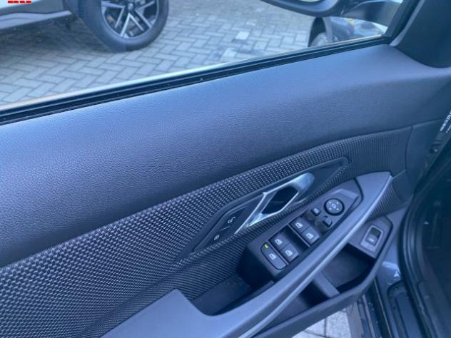 BMW 318 d Touring Business Advantage rif. 24117817 - Foto 6