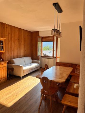BILOCALE IN OTTIMA POSIZIONE CON BALCONE E VISTA PANORAMICA - Foto 3