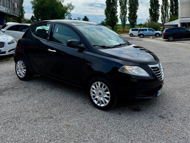 Lancia Ypsilon 1.2 69 CV 5 porte GPL Ecochic Silver - Foto 2