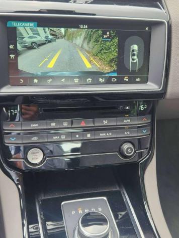 Jaguar XE 2.0d Prestige awd 180cv auto - Foto 6