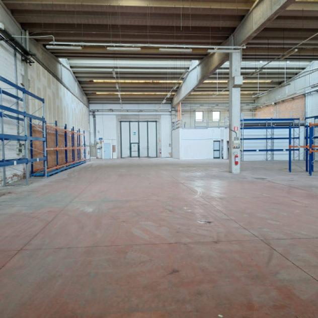 Immobile di 1350 m² con 3 locali in affitto a Fiorano Modenese - Foto 7