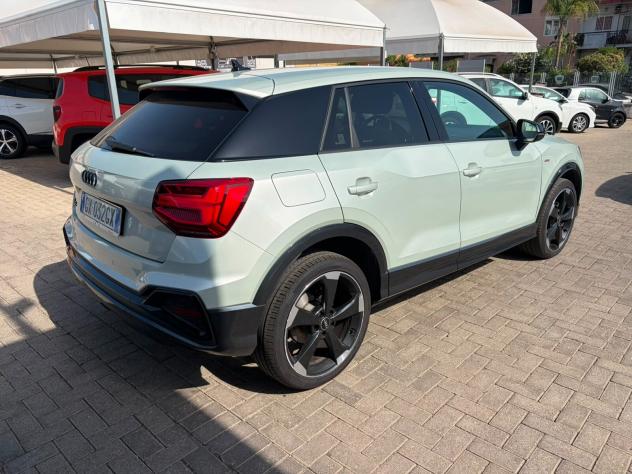 Audi Q2 35 TDI quattro S tronic Business - Foto 4