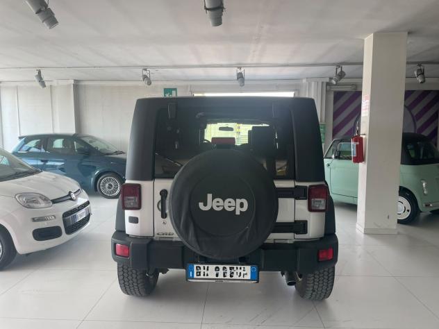 Jeep Wrangler WRANGLER 2.8 CRD 4WD AUTO SPORT - Foto 4