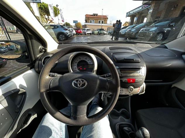 TOYOTA - Aygo - Con. 1.0 VVT-i 72 CV 5p. x-cite MMT - Foto 9