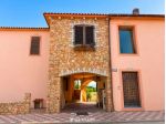 Trilocale con veranda e grande spazio esterno privato