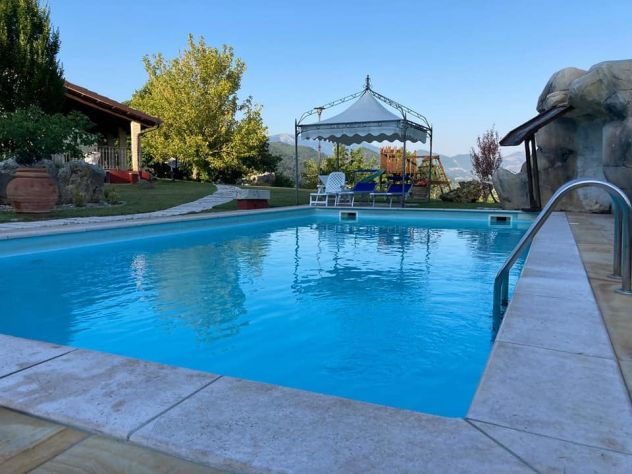 In un bellissimo contesto naturalistico si affittano appartamenti con piscina - Foto 10