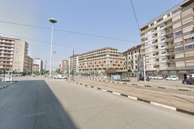 PIAZZA CARDUCCI DECOROSO TRILOCALE RISTRUTTURATO - Foto 3