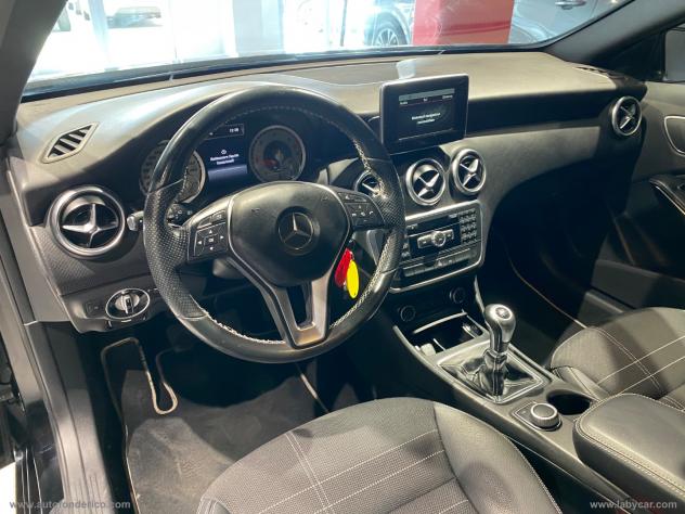 MERCEDES-BENZ A 160 CDI Dark Night Edition - Foto 9