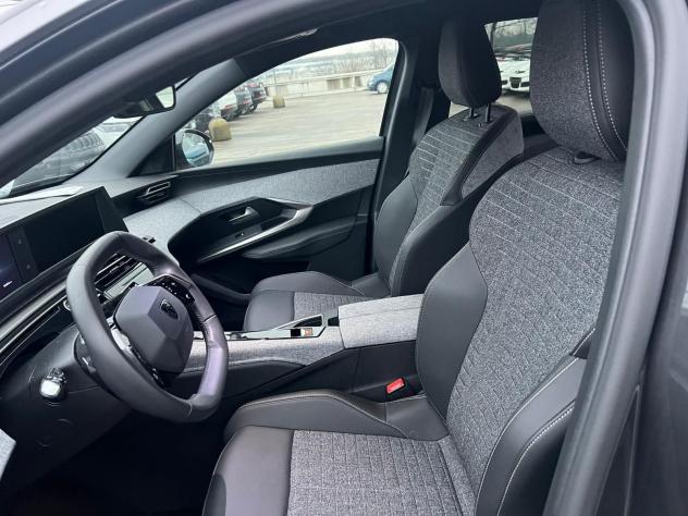 Peugeot 5008 Hybrid 136 e-DCS6 Allure - Foto 7