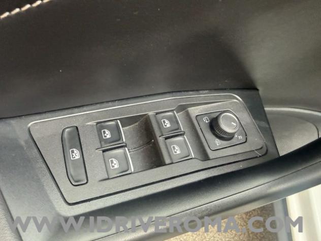 VOLKSWAGEN T-Roc T-Roc 1.0 tsi Style 110cv BICOLORE "SOLO 20MILA K rif. 23765811 - Foto 10