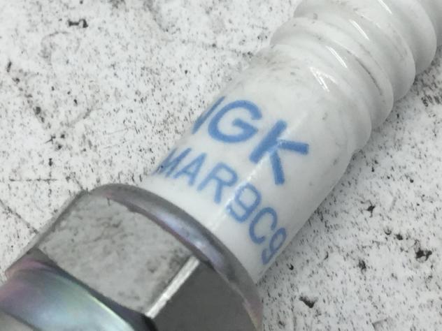 HONDA CBR RR ABS KM0 600 CANDELA NGK SILMAR9C9 2024 2026 PC69A4RK - Foto 3