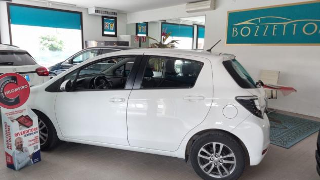 Toyota Yaris 1.4 D-4D 5 porte Lounge - Foto 2