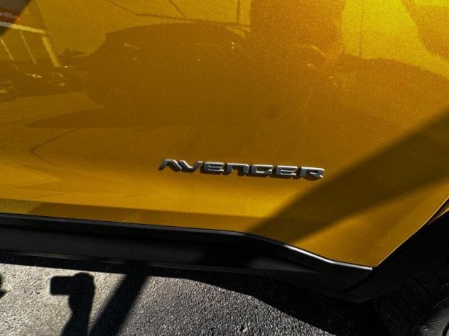 Jeep Avenger Avenger 1.2 Turbo 100 CV Summit - Foto 8