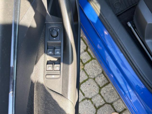 Škoda Kamiq 1.0 TSI 110 CV Ambition - Foto 9