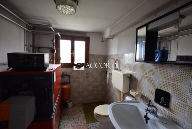 CASA INDIPENDENTE di 4 vani e di 196 mq (ASOLO) rif. BL072S - Foto 13