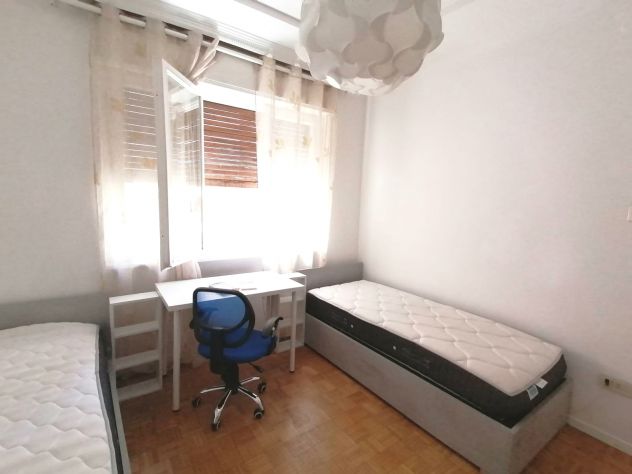 STANZA DOPPIA PER STUDENTESSE E COPPIE - Foto 2