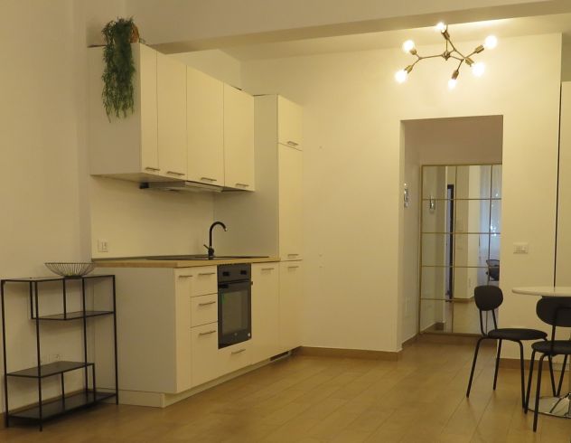 3526 Monolocale SOLO AFFITTI BREVI NO RESIDENZA - Foto 5