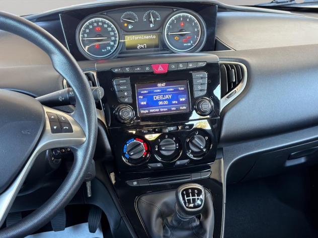 LANCIA - Ypsilon 1.0 firefly hybrid Gold s&s 70cv - Foto 10