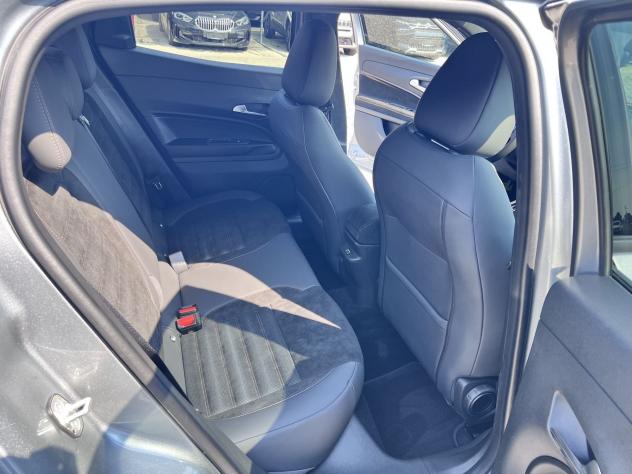 Alfa Romeo Junior Junior 1.2 ibrida Q4 Intensa 145cv edct6 4x4 - Foto 7