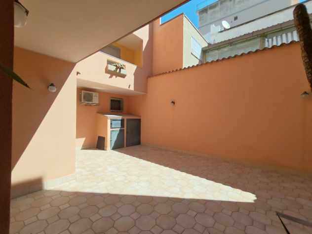 Recente indipendente trilivelli Via Cagliari Quartu - Foto 2