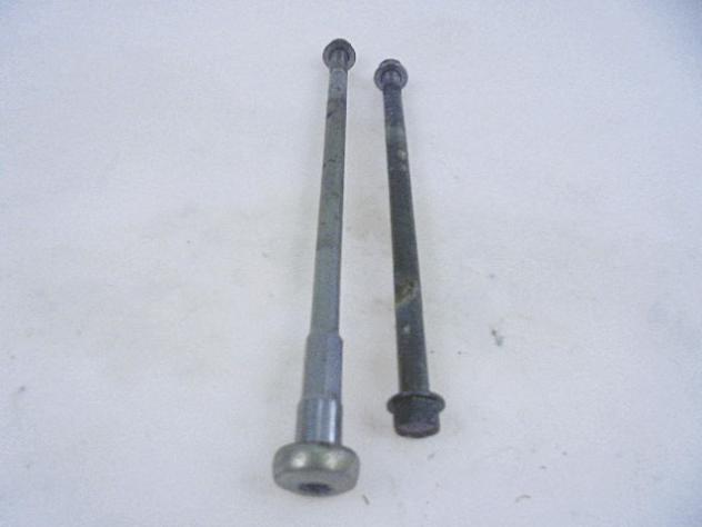 SET PERNI SUPPORTO MOTORE KAWASAKI NINJA 600 ZX-6R ( 2007 - 2008 ) 921511915 921531690 ENGINE HOLDER AXLES SET CON DIFETTO - Foto 3
