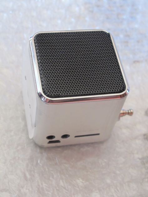 Mini altoparlante portatile lettore musicale digitale micro SD/TF card /radio - Foto 8
