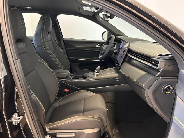 Lynk&co 01 PHEV Core - Foto 3