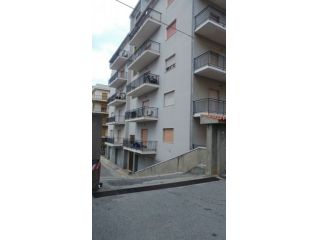 Affittasi appartamenti in C.da Malderiti a RC