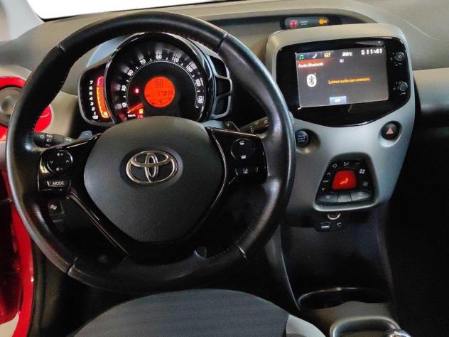 Toyota Aygo 1.0 VVT-i 72 CV 5 porte x-fun MMT - Foto 9