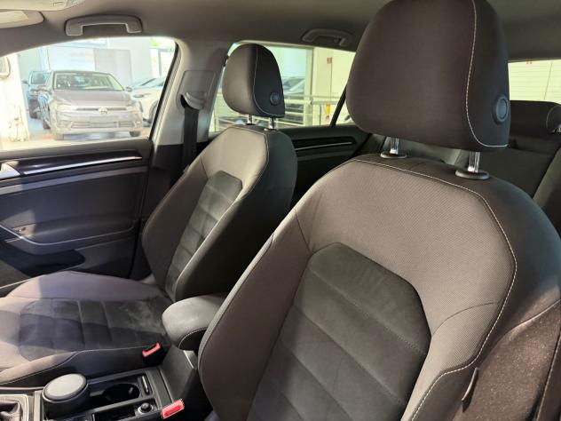 Volkswagen Golf 1.0 TSI 105cv BlueMotion Trendline - Foto 9